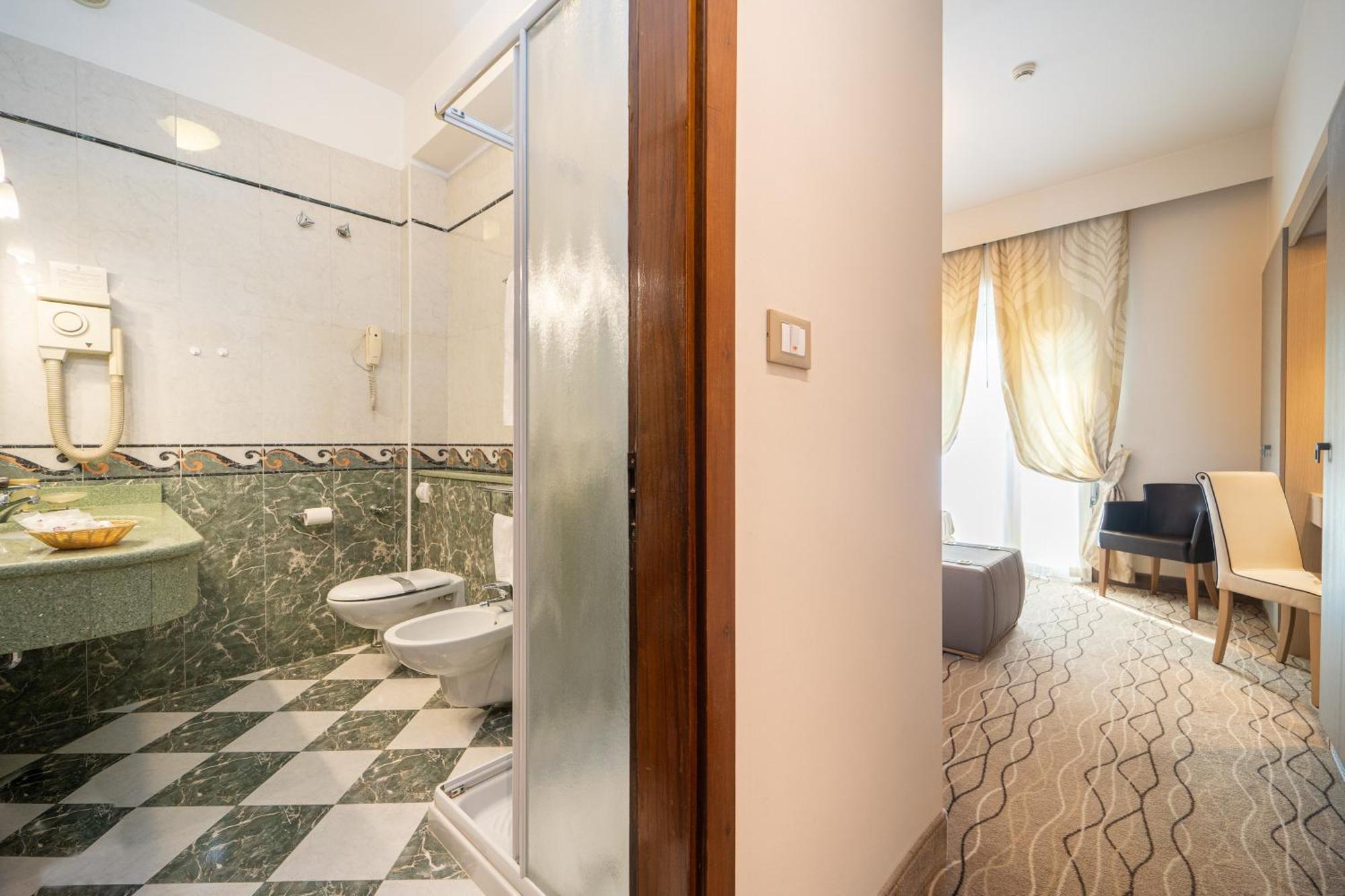 Hotel Ariston Molino Buja Abano Terme Quarto foto
